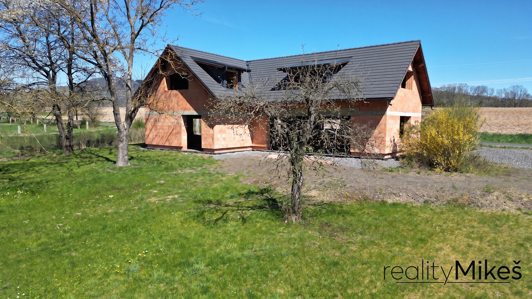 Prodej domu 252 m² s pozemkem 1 445 m² – fotografie 5
