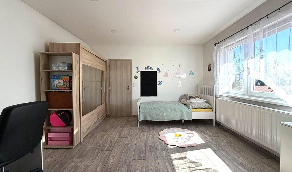 Prodej domu 230 m² s pozemkem 527 m², Jirkov – náhled fotky 21