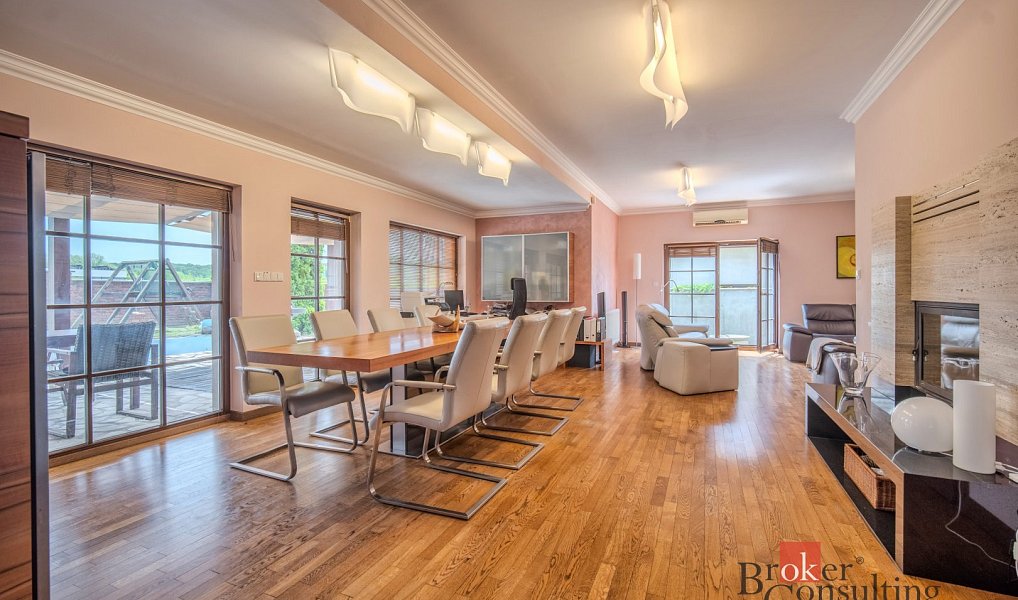 Prodej domu 307 m² s pozemkem 874 m², Praha – náhled fotky 3