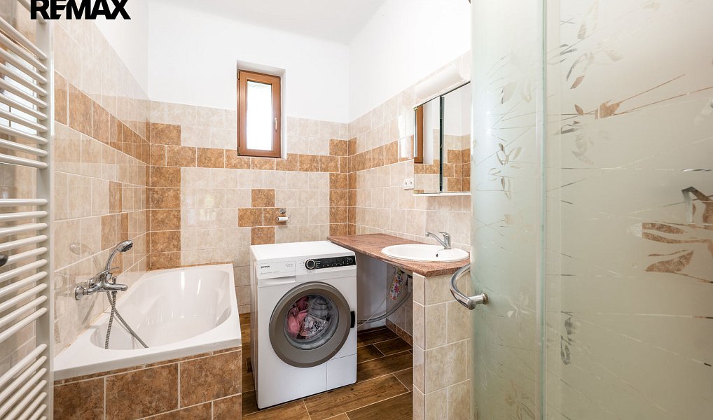 Prodej domu 363 m² s pozemkem 1 624 m², Paračov – náhled fotky 25