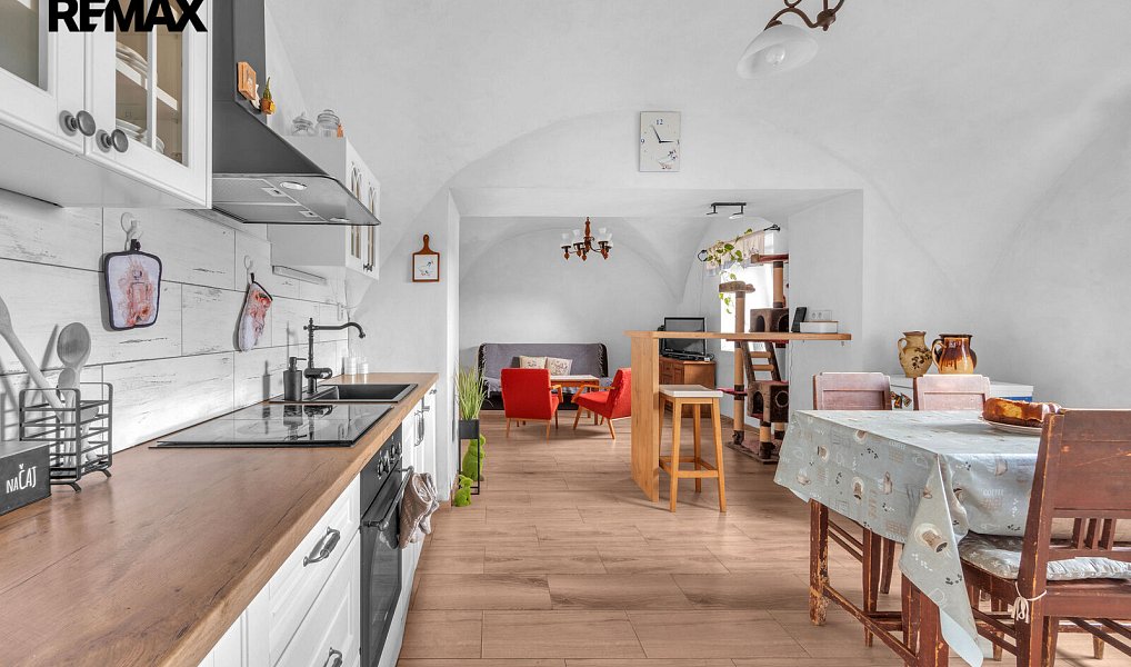 Prodej domu 237 m² s pozemkem 6 869 m², Šonov – náhled fotky 3