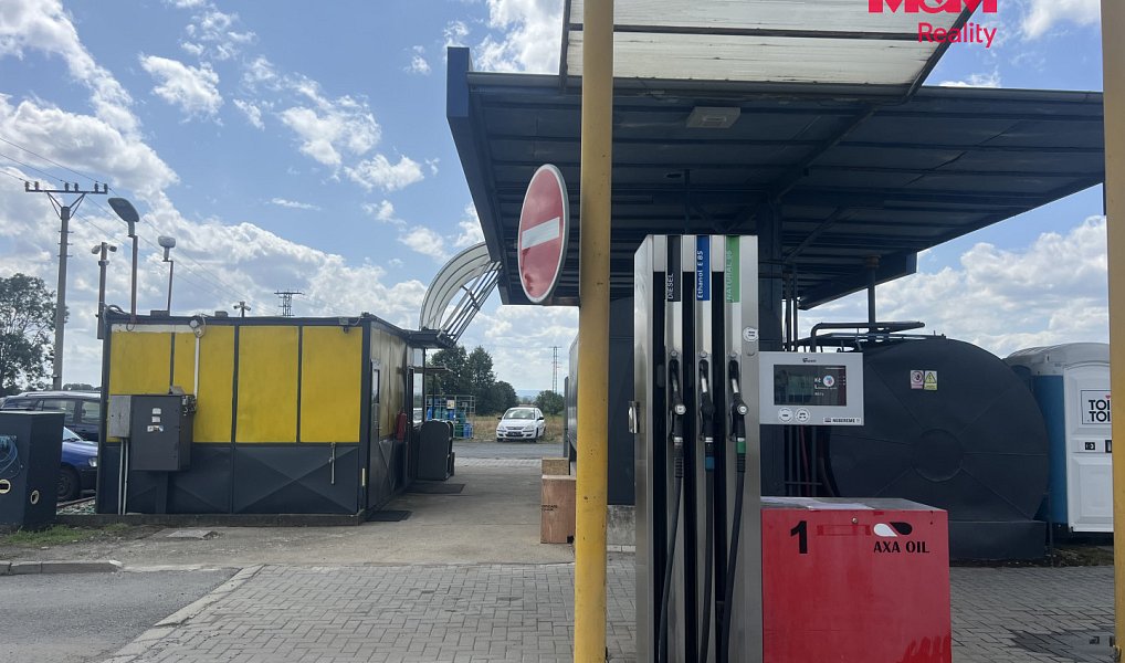 Pronájem komerčního pozemku 2 500 m², Bělkovice-Lašťany – náhled fotky 3
