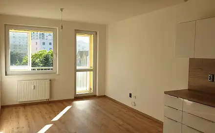 Pronájem bytu 3+kk 77 m², Dubinská, Pardubice - Studánka