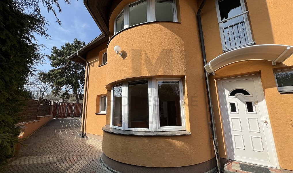 Pronájem bytu 3+1 110 m², Dolní Břežany – náhled fotky 16