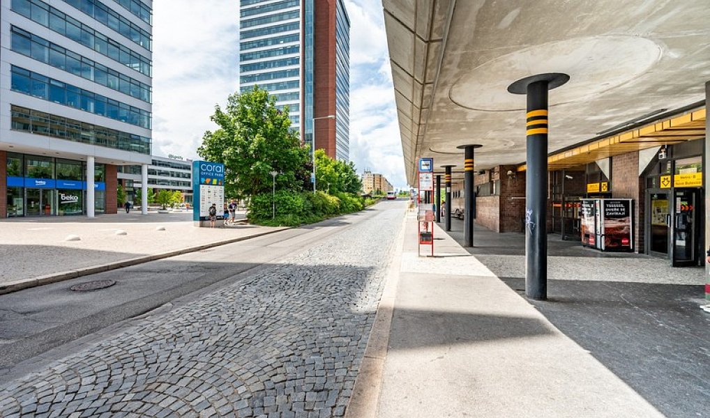 Pronájem kanceláře 280 m², Praha – náhled fotky 3