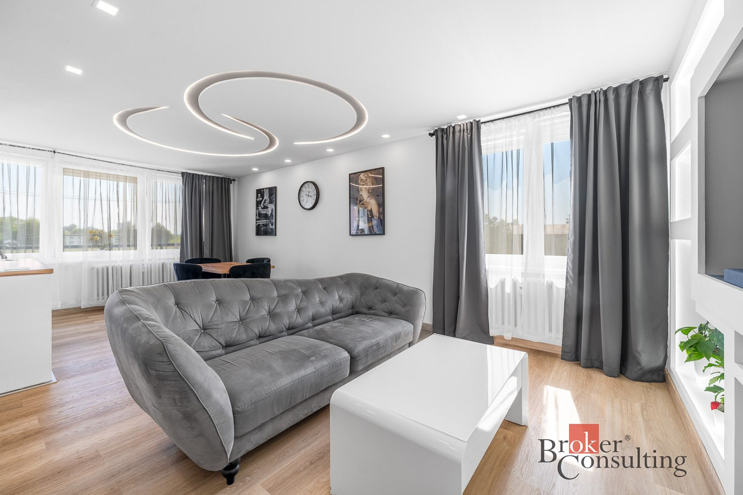 Prodej bytu 4+kk 82 m² — photo 2
