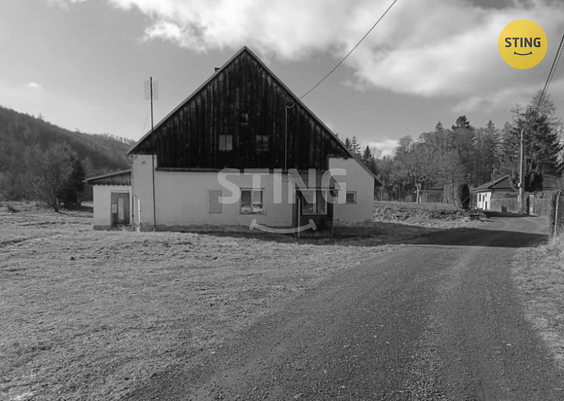 Prodej domu 157 m² s pozemkem 1 215 m² – fotografie 2