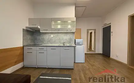 Pronájem bytu 2+kk 32 m², Pekařská, Opava - Předměstí