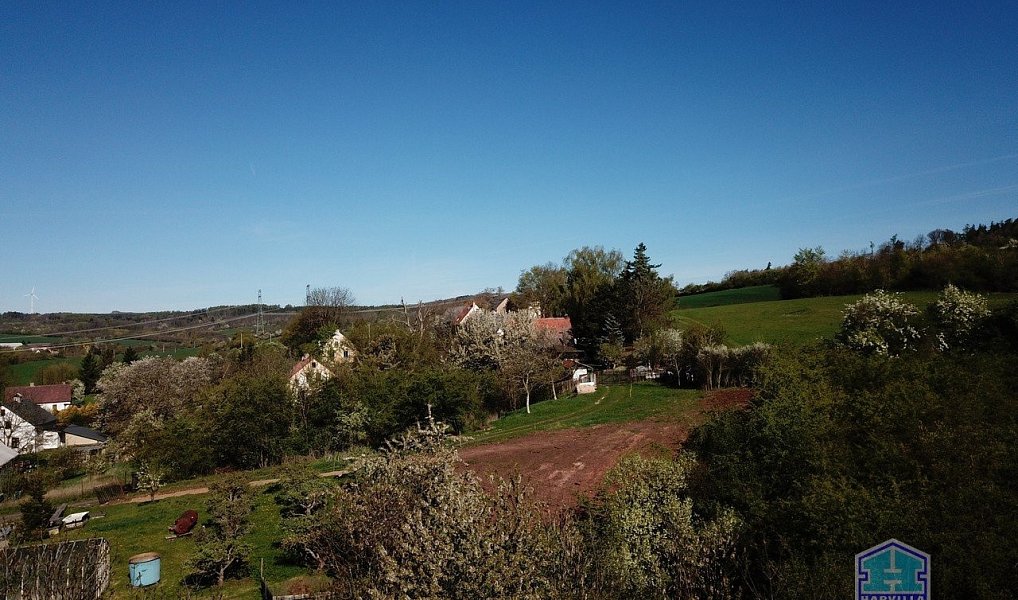 Prodej stavebního pozemku 2 955 m², Valeč – náhled fotky 18