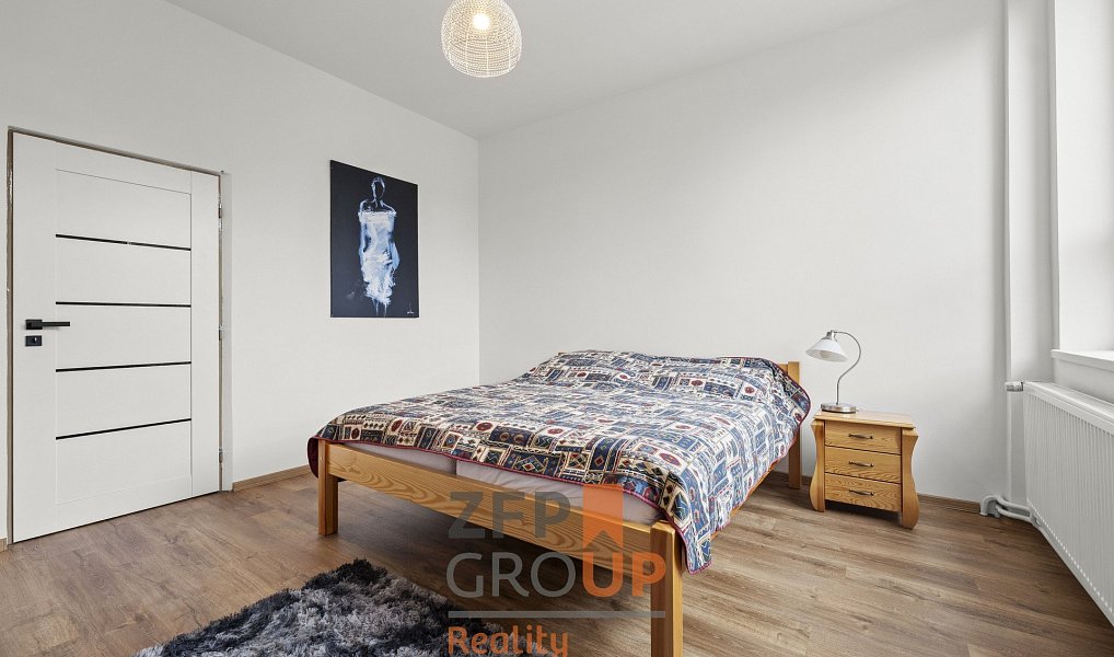 Prodej domu 1 200 m² s pozemkem 381 m², Náchod – náhled fotky 13