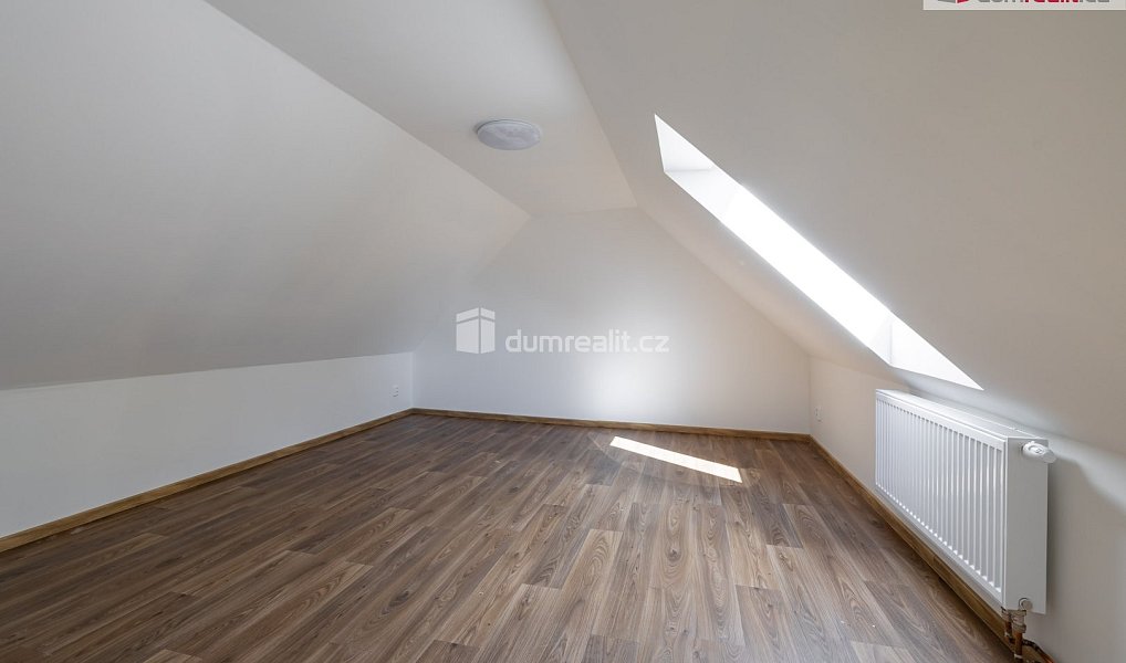 Pronájem výrobních prostor 4 300 m², Doksy – náhled fotky 36