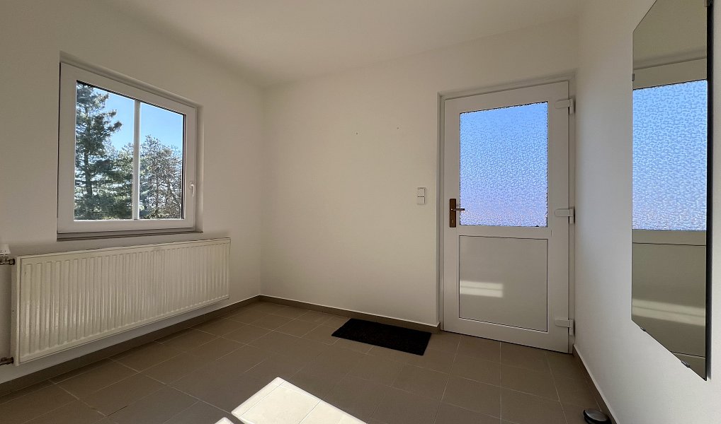 Pronájem bytu 3+1 73 m², Všetaty – náhled fotky 8