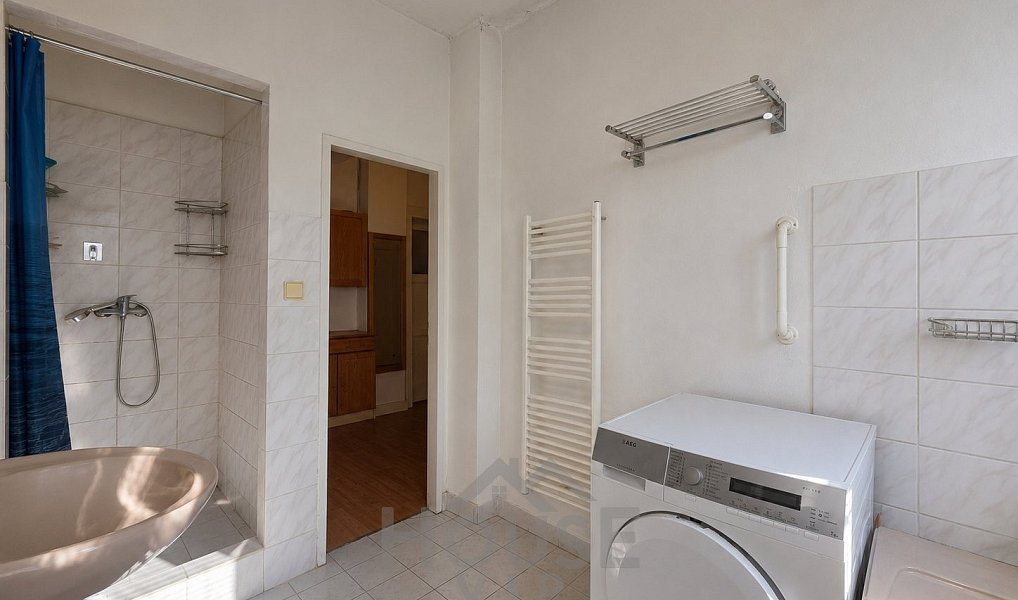 Prodej domu 275 m² s pozemkem 739 m², Praha – náhled fotky 40