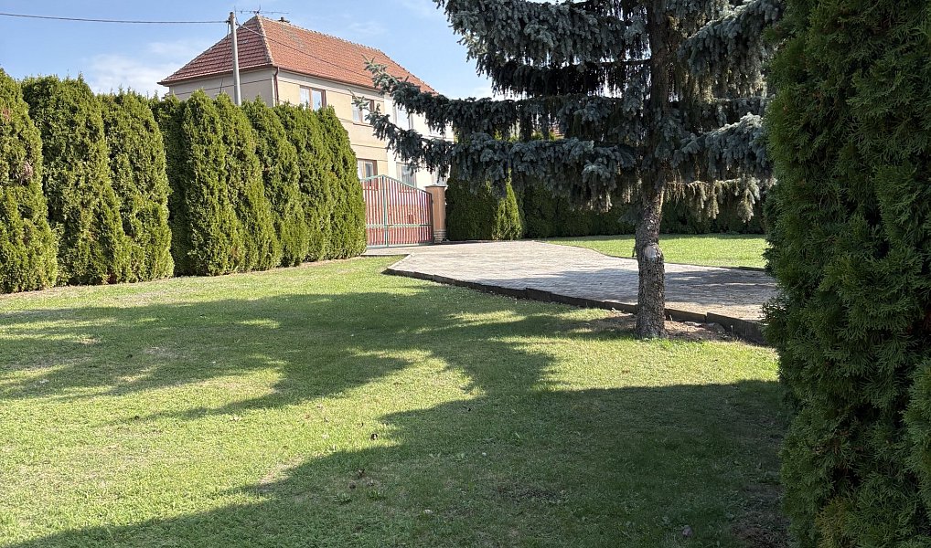 Prodej stavebního pozemku 694 m², Veverské Knínice – náhled fotky 3