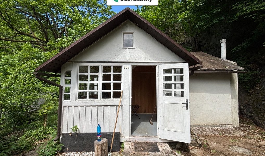 Prodej chaty/chalupy 29 m² s pozemkem 60 m², Jílové u Prahy – fotka 1 z 16