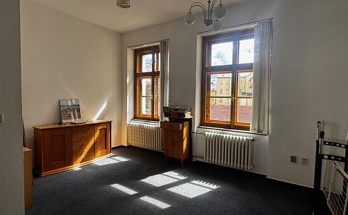 Pronájem bytu 2+1 65 m², Jugoslávská, Praha 2 - Vinohrady