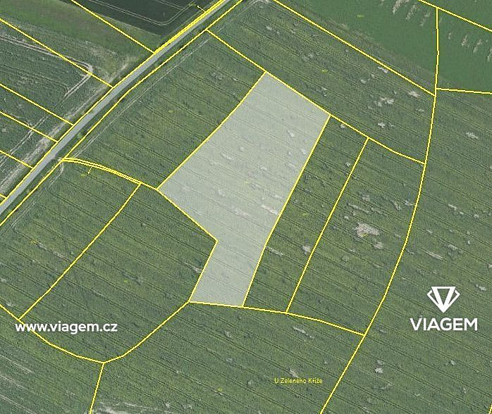 Prodej pole 3 017 m²