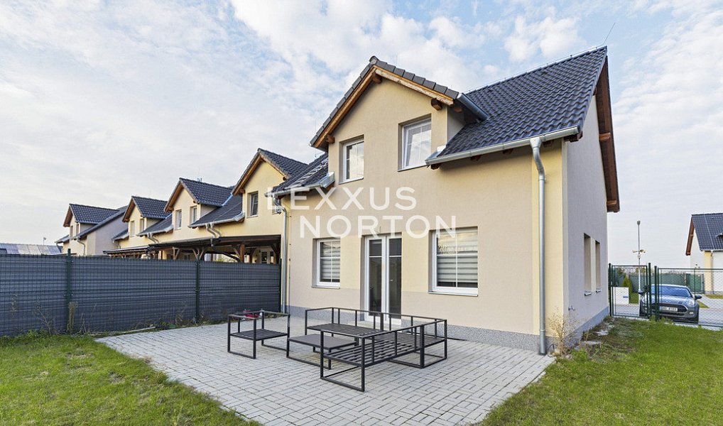 Pronájem domu 130 m² s pozemkem 370 m², Postřižín – náhled fotky 3