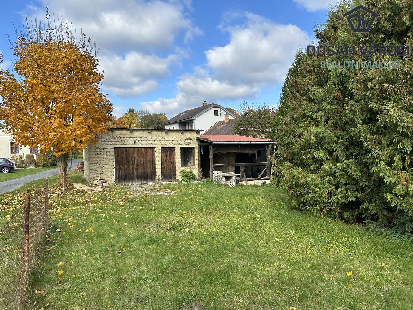 Prodej stavebního pozemku 596 m² – fotografie 3