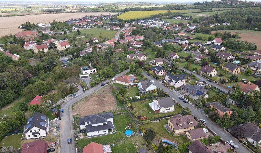 Prodej stavebního pozemku 1 554 m², Škvorec – náhled fotky 8