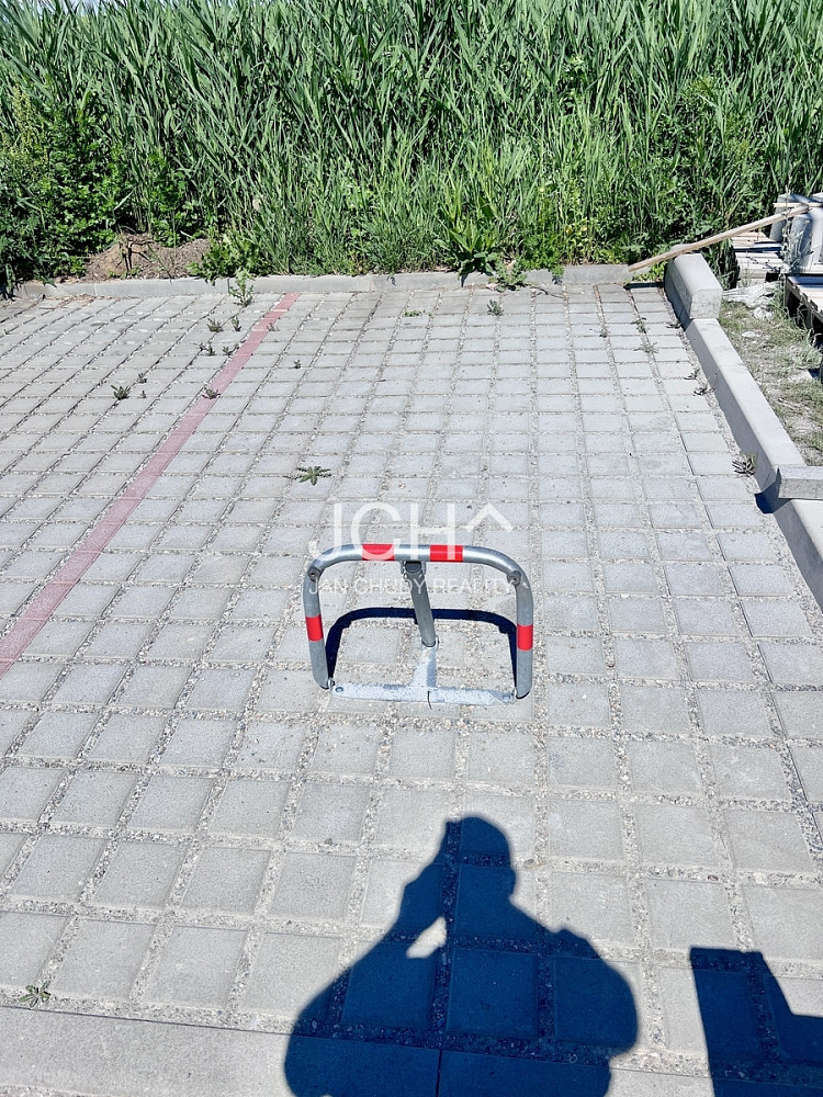 Parkovací stání - aloise rašína