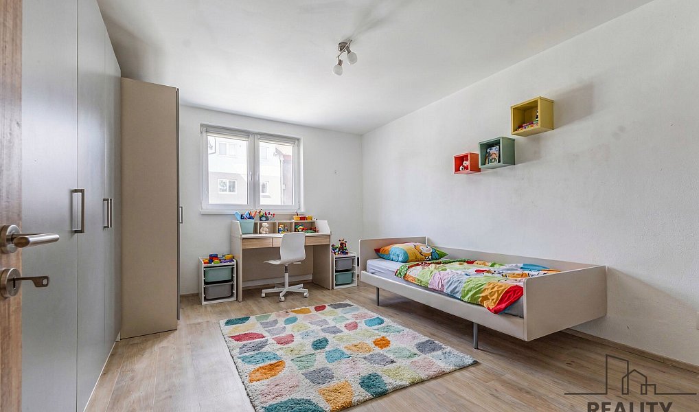 Prodej bytu 4+kk 80 m², Vochov – náhled fotky 12
