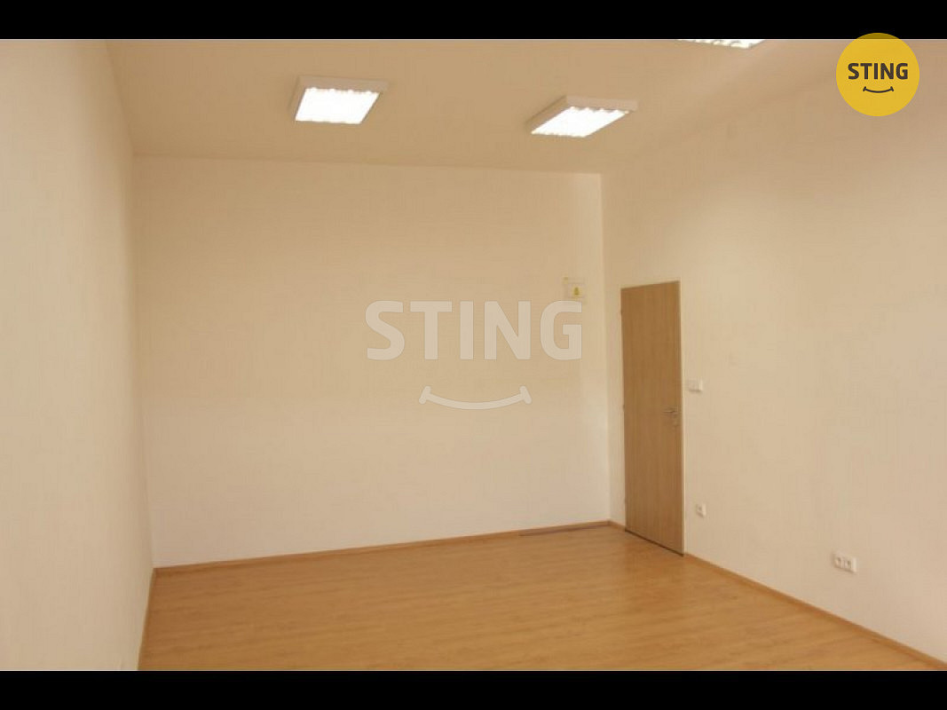 Pronájem kanceláře 19 m² – fotografie 3