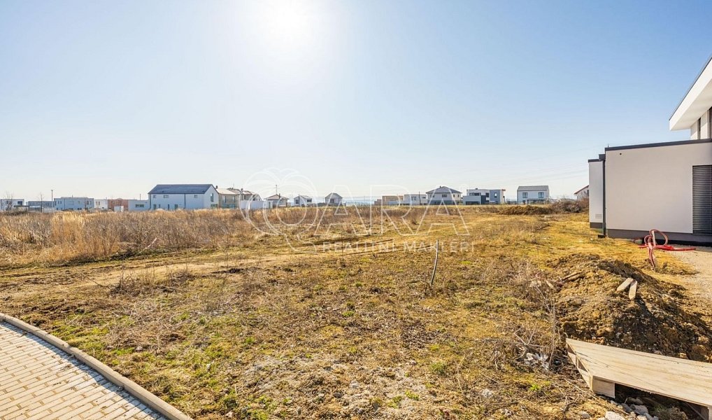Prodej stavebního pozemku 918 m², Vysoký Újezd – náhled fotky 2
