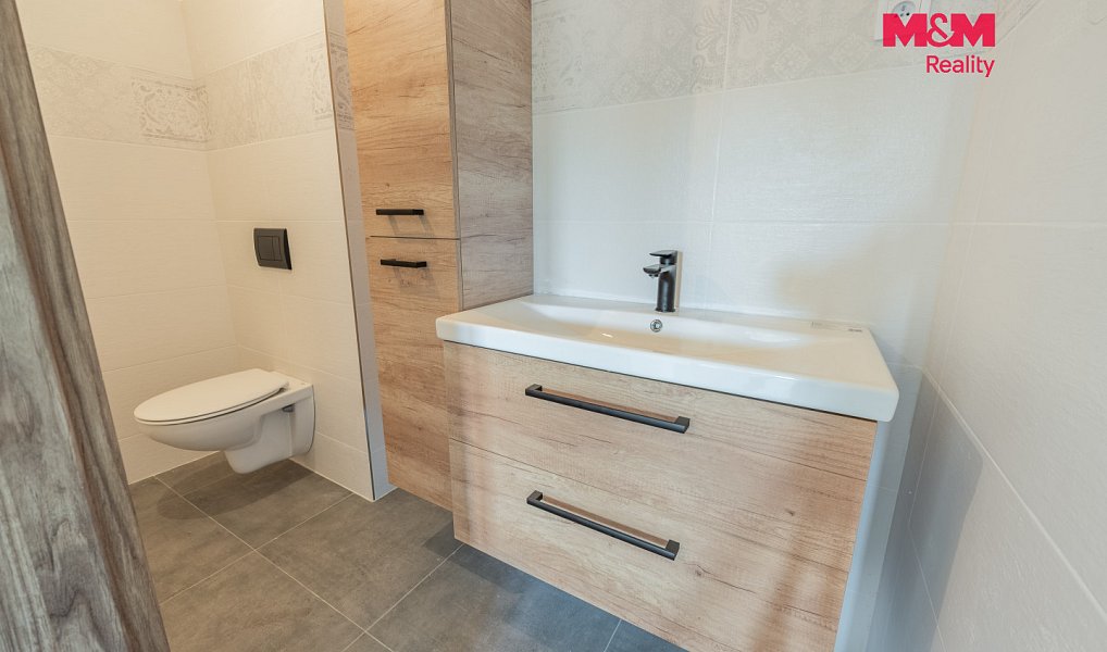 Prodej domu 97 m² s pozemkem 298 m², Králův Dvůr – náhled fotky 15