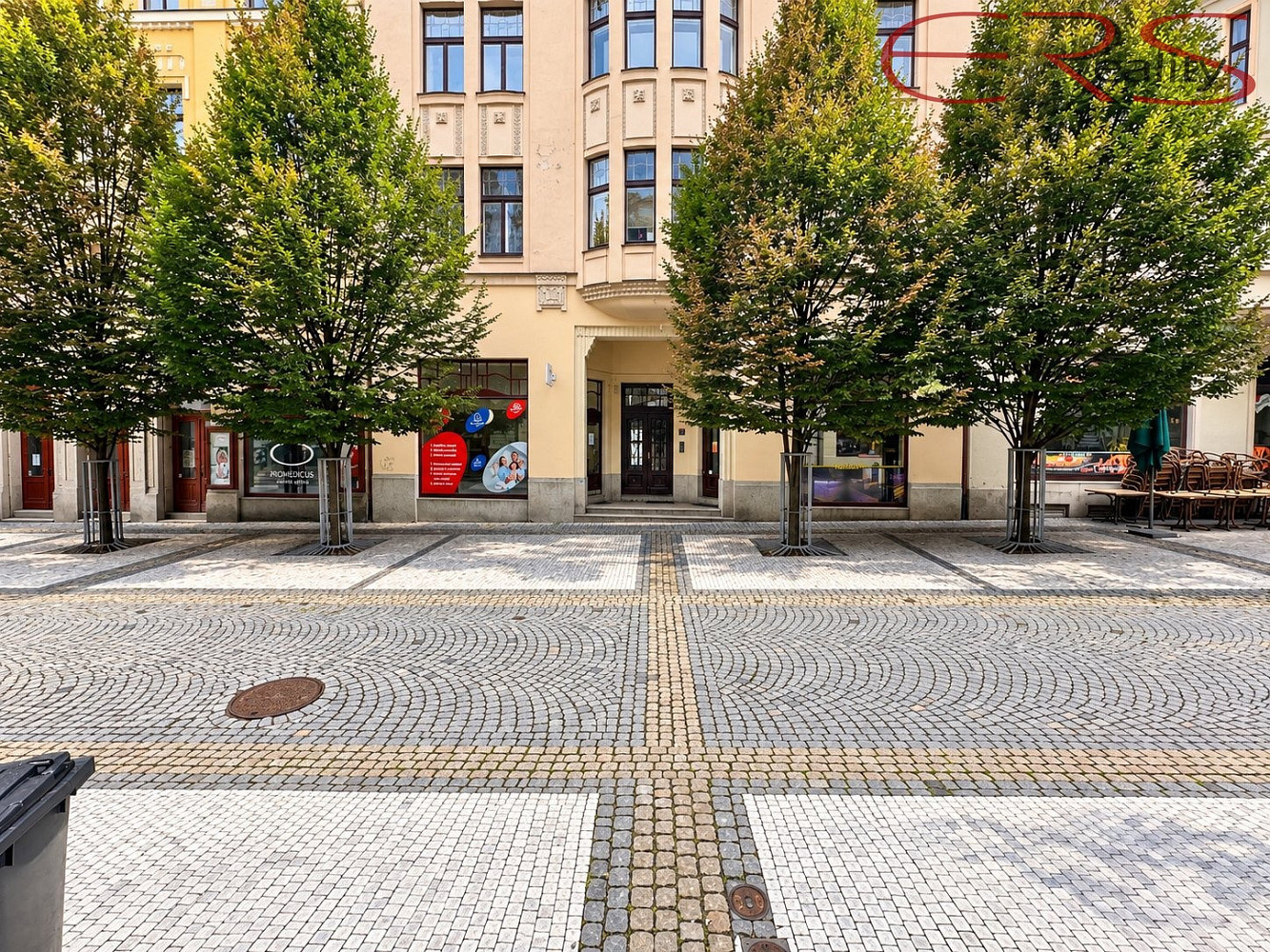 Pronájem obchodních prostor 83 m² – fotografie 2