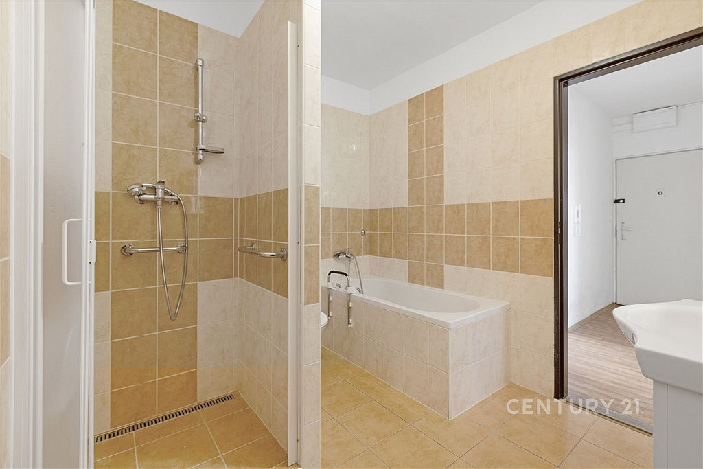 Prodej bytu 4+1 77 m² — photo 2