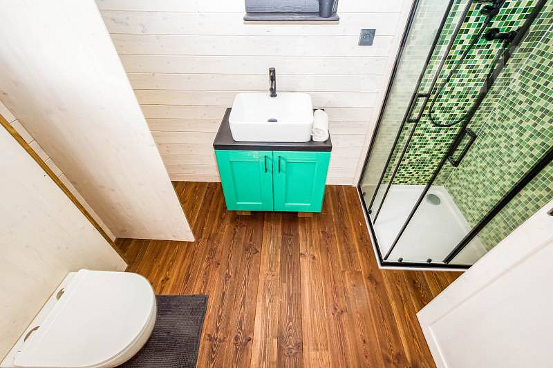 Prodej tiny house 20 m² - plně vybavený, 2 loft na spaní, koupelna se sprchou – pohled 5