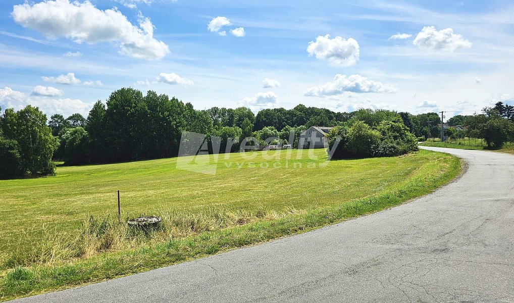 Prodej stavebního pozemku 1 660 m², Útěchovičky – náhled fotky 3