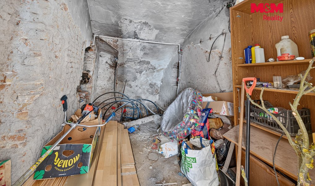 Prodej domu 340 m² s pozemkem 431 m², Studená – náhled fotky 25