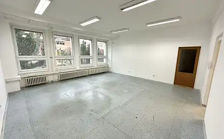 Pronájem kanceláře 45 m², Jiráskova, Vsetín