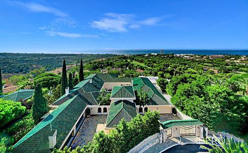 Prodej domu 2 422 m² s pozemkem 5 175 m², Marbella, Španělsko