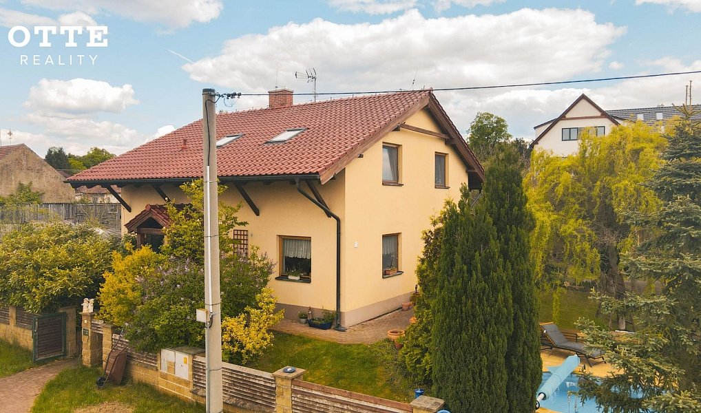 Prodej domu 248 m² s pozemkem 784 m², Tymákov – náhled fotky 48