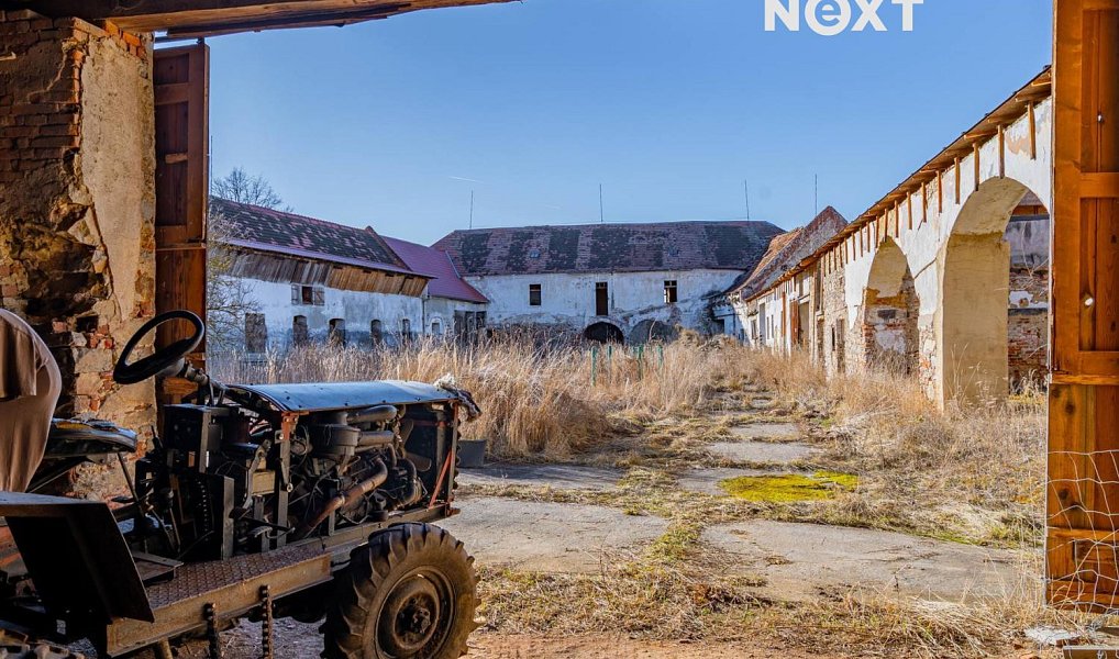 Prodej domu 1 400 m² s pozemkem 9 526 m², Křemže – náhled fotky 18
