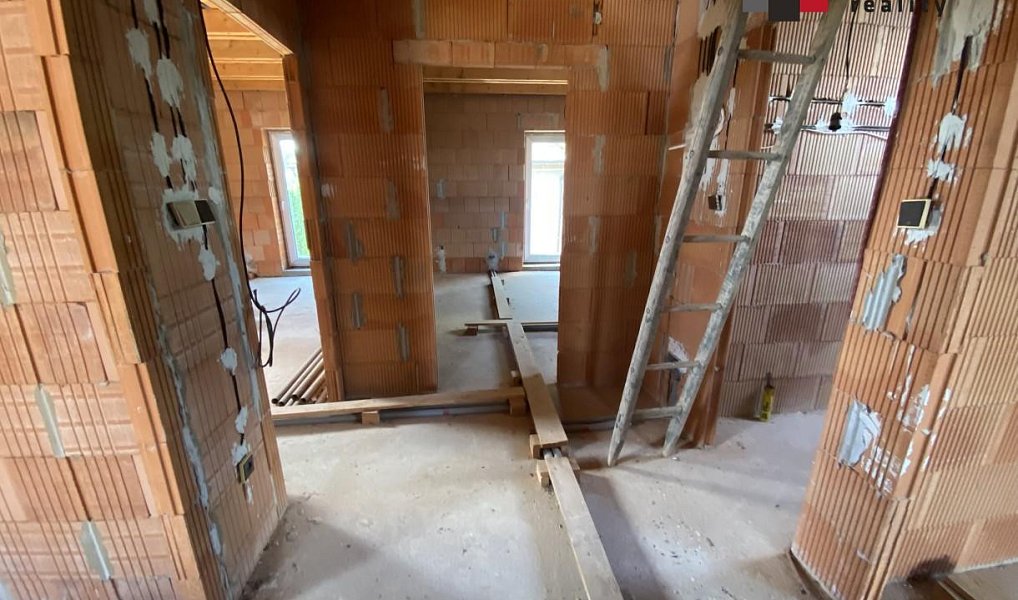 Prodej domu 150 m² s pozemkem 1 366 m², Bělá – náhled fotky 17