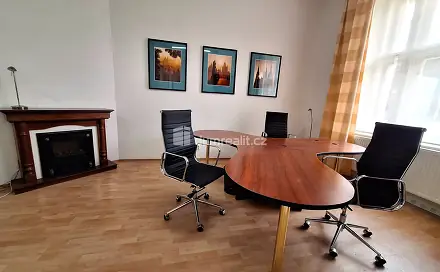 Pronájem kanceláře 51 m², Bubenečská, Praha 6 - Bubeneč