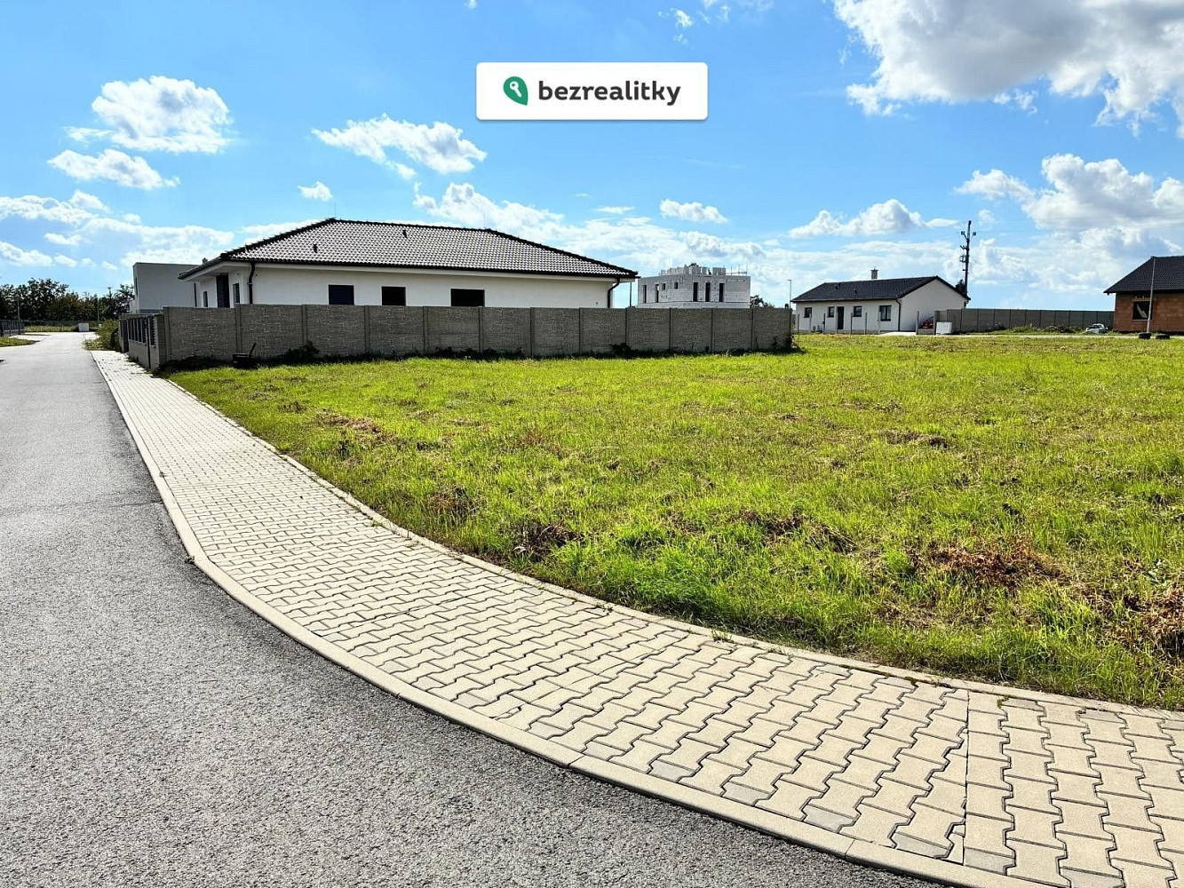 Prodej stavebního pozemku 751 m² – fotografie 4
