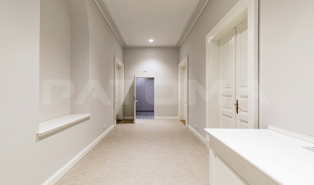 Pronájem kanceláře 384 m², Praha – náhled fotky 6