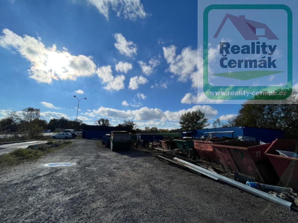 Prodej komerčního pozemku 3 929 m² – fotografie 4