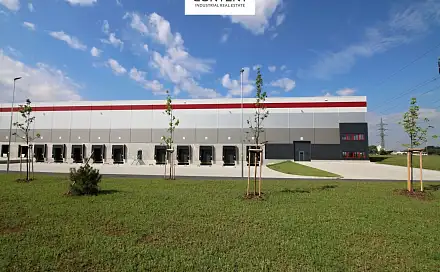 Pronájem skladovacích prostor 5 716 m², Zeleneč - Mstětice, okres Praha-východ