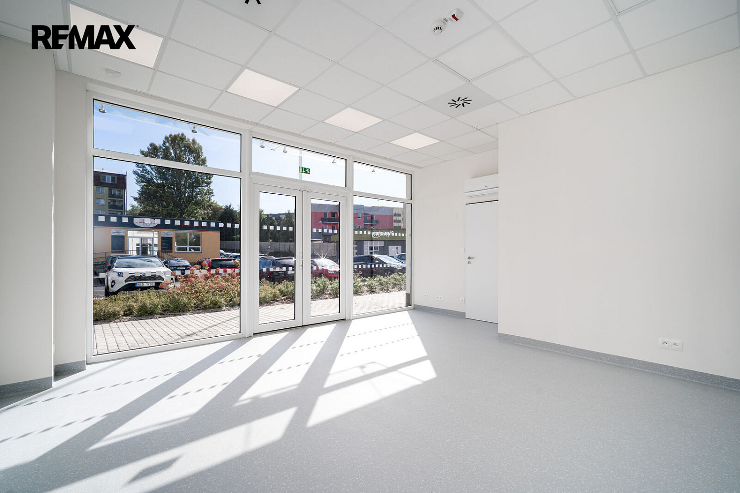 Pronájem komerčního objektu (jiného typu) 41 m² – fotografie 3