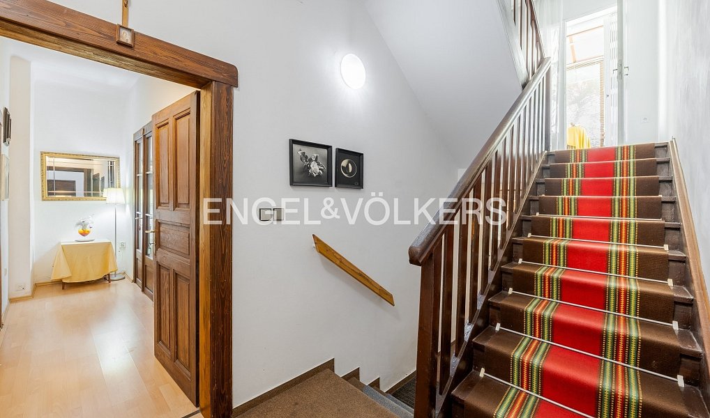 Pronájem domu 196 m² s pozemkem 382 m², Praha – náhled fotky 7