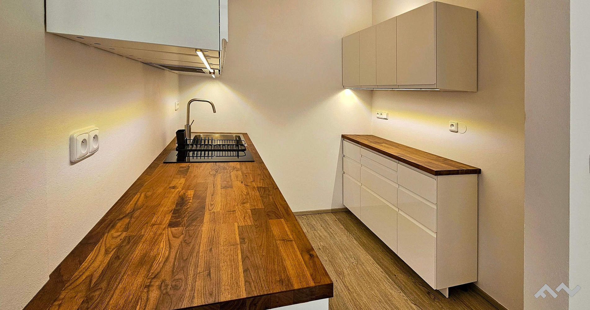 Pronájem bytu 2+kk 46 m² — photo 3