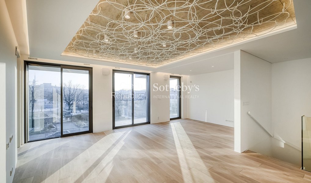 Pronájem bytu 4+kk 129 m², Praha – náhled fotky 3