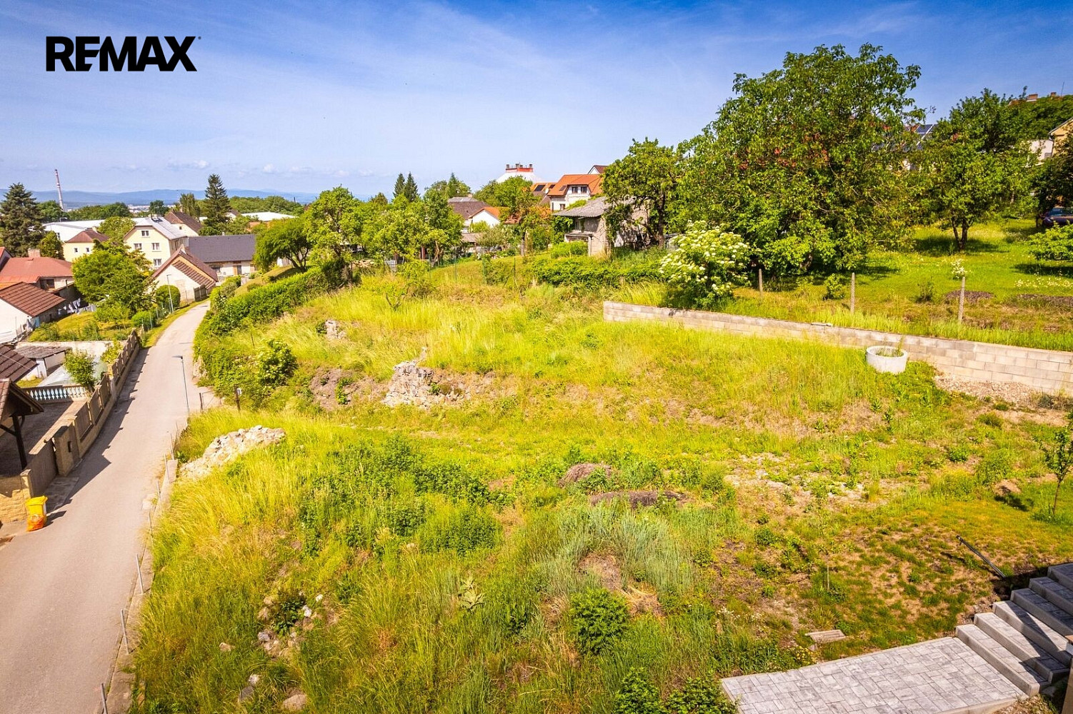 Prodej stavebního pozemku 759 m² – fotografie 3