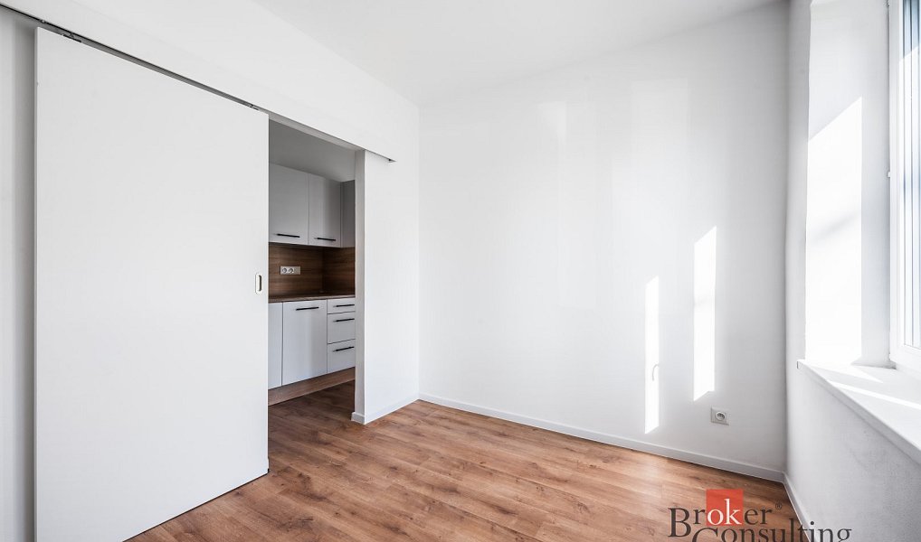 Pronájem bytu 2+kk 38 m², Ostrava – náhled fotky 4